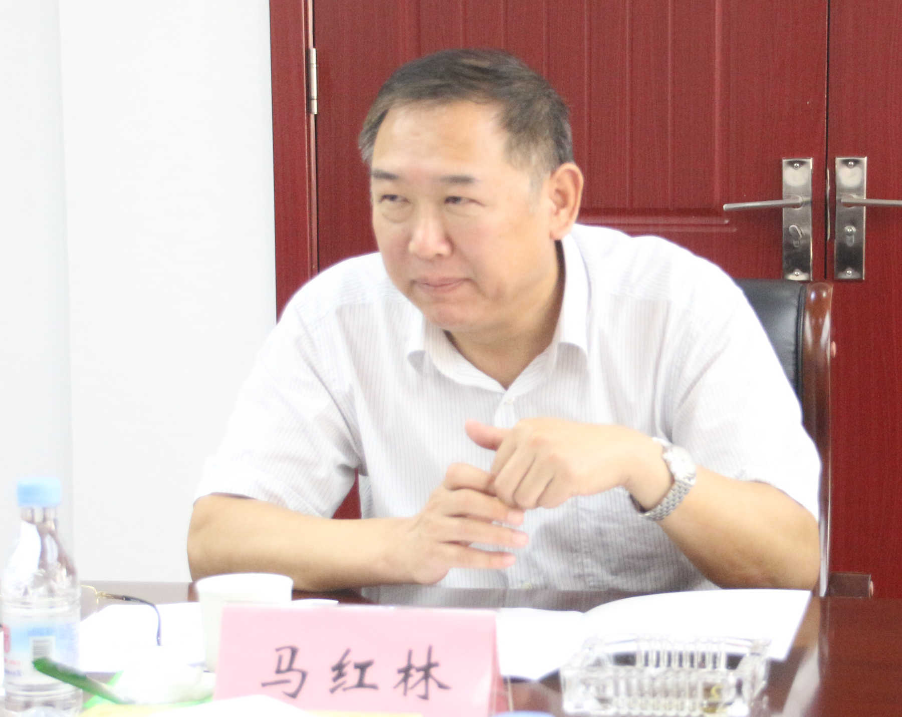 通号董事长_董事长办公室图片